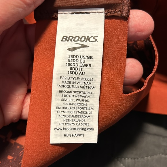 Brooks running set - Picture 9 of 9